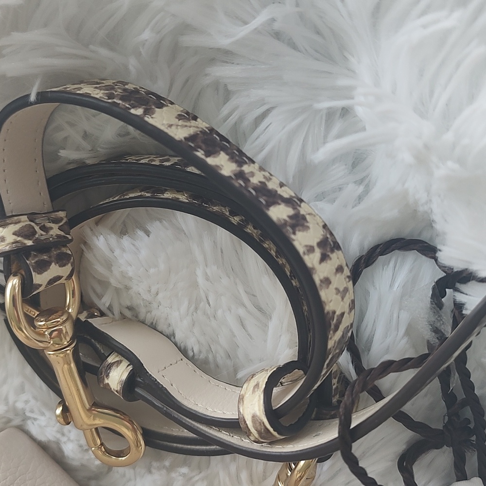 NWOT Coach Hobo Reduced To 75.00 Due To Ink Mark! - Picture 5 of 8